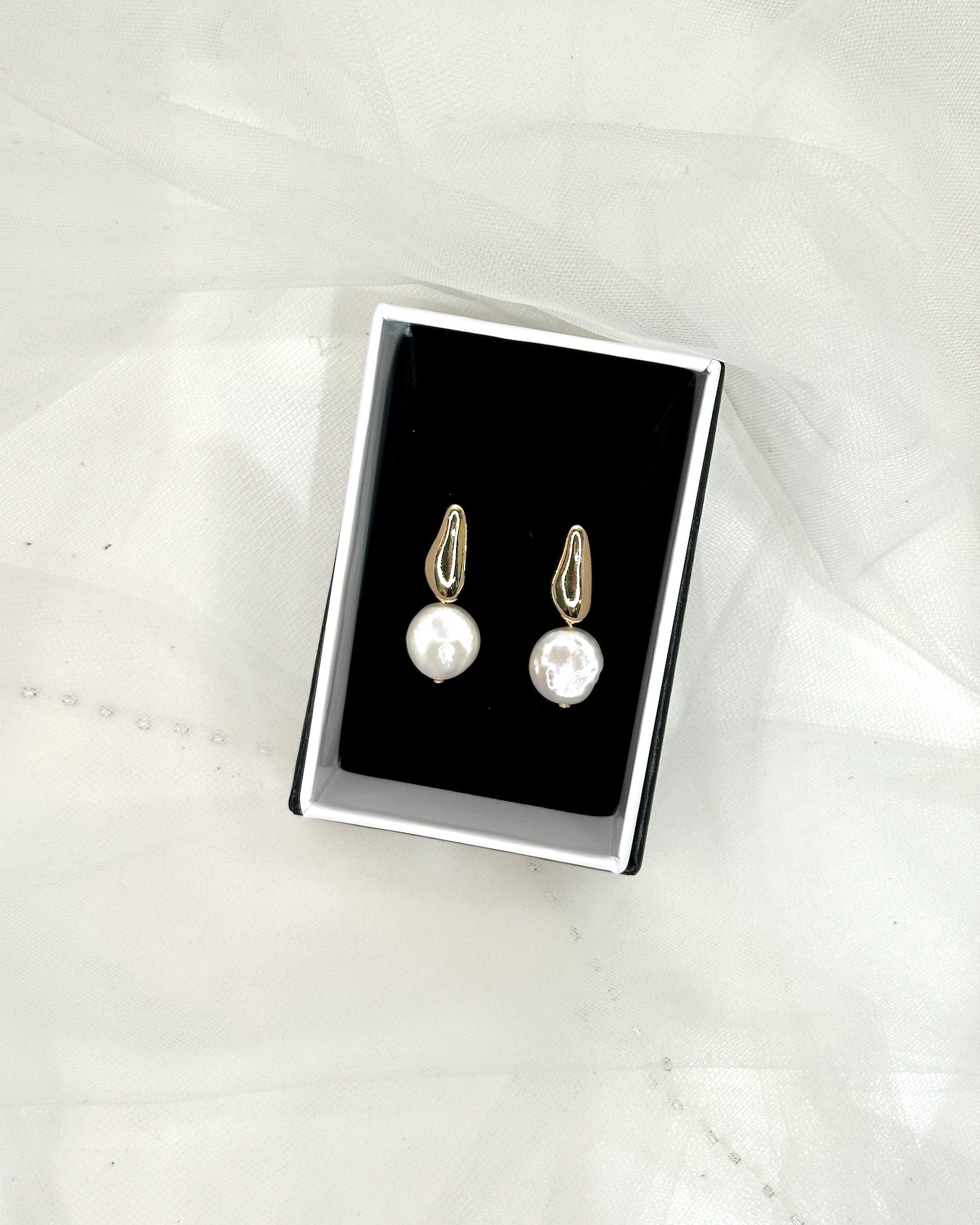 Teena Bridal Earrings in gold — alternate view 3