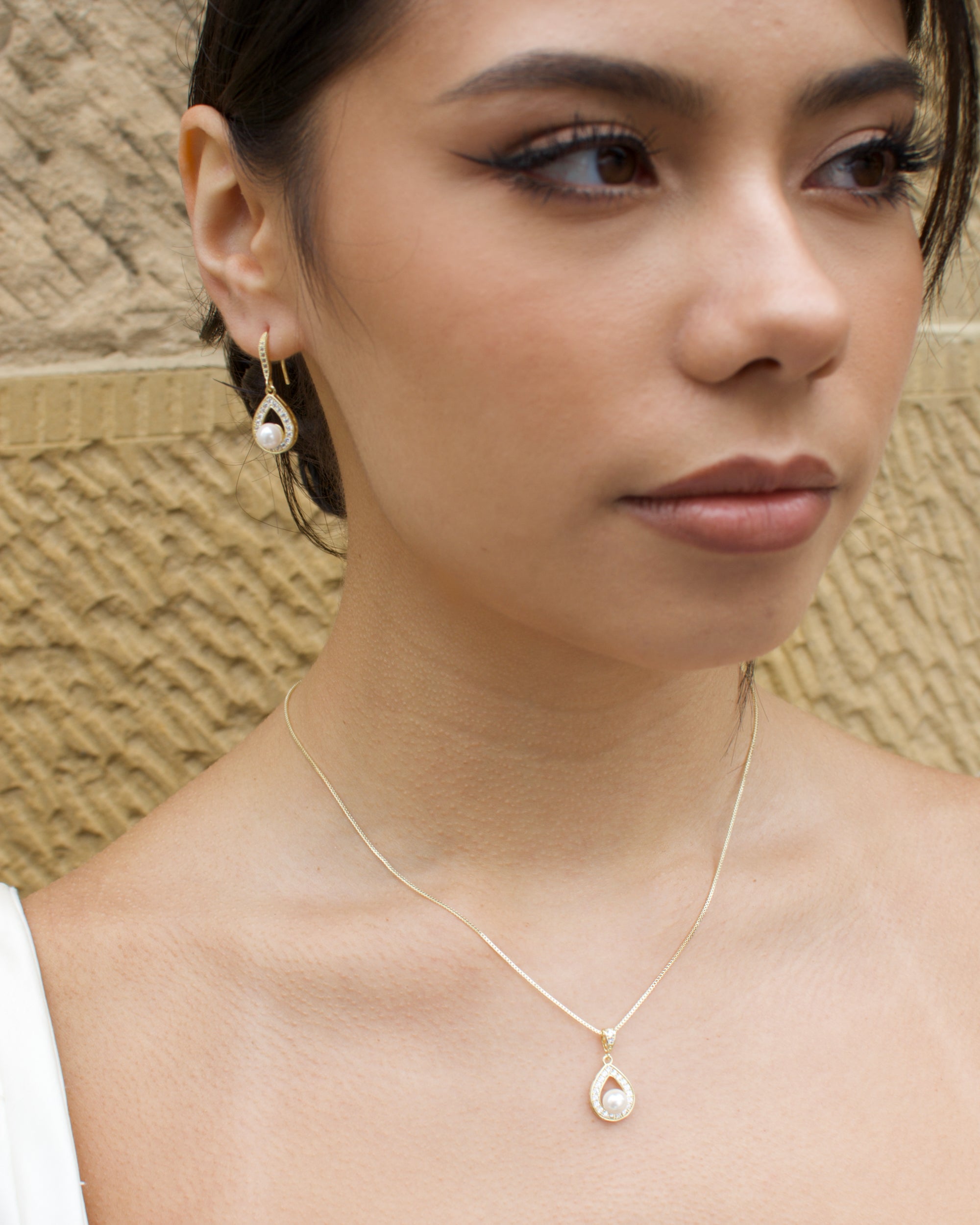 Lucy Gold necklace and earring set — alternate view 7