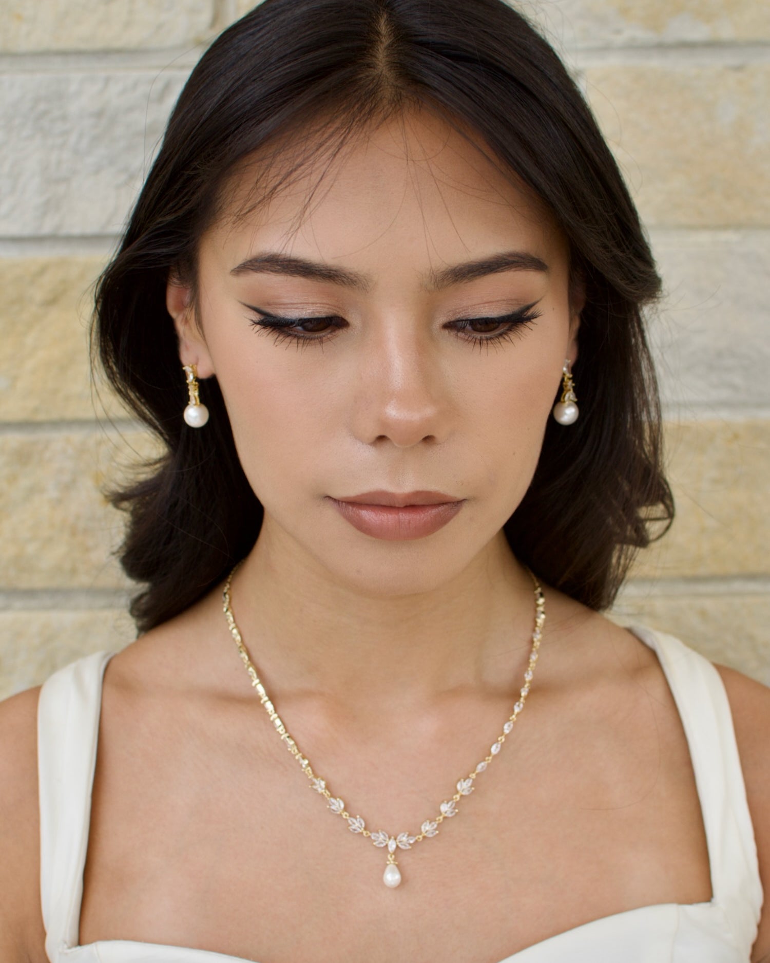 Leah Gold bridal necklace — alternate view 2