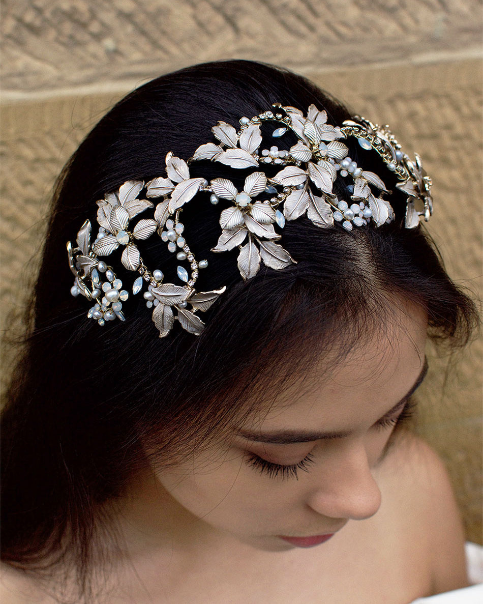 Catherine Gold headband by Windsor Bridal Jewellery