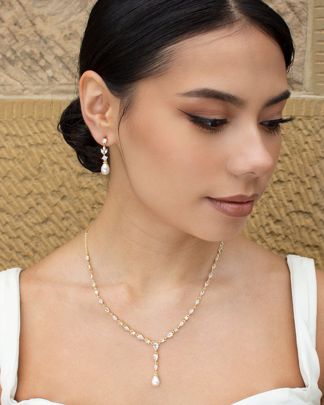 Scarlett Gold necklace by Windsor Bridal Jewellery