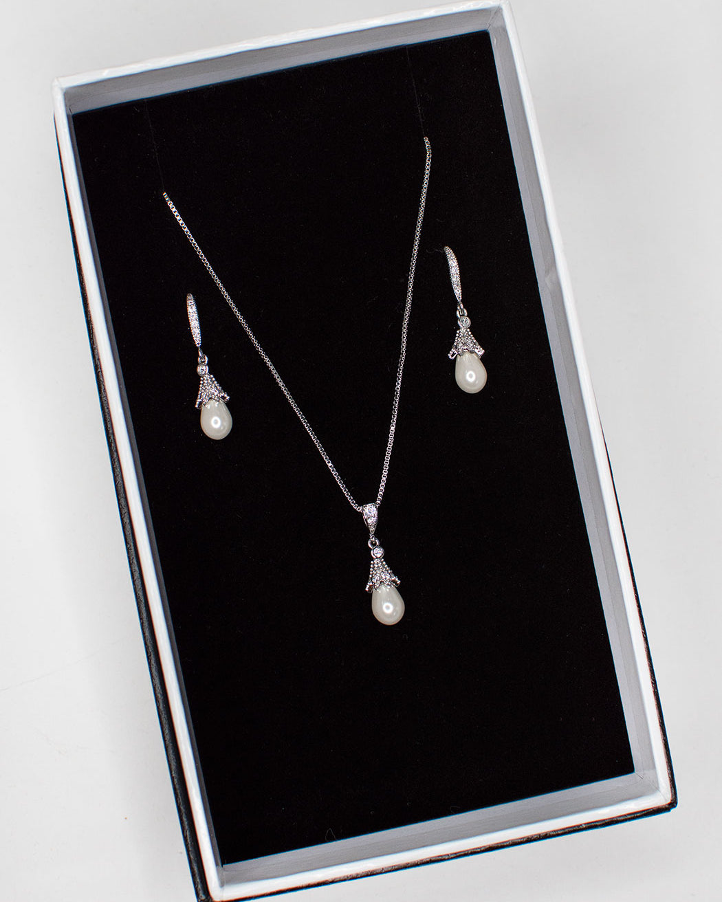 Maribel Silver necklace and earring set — alternate view 4