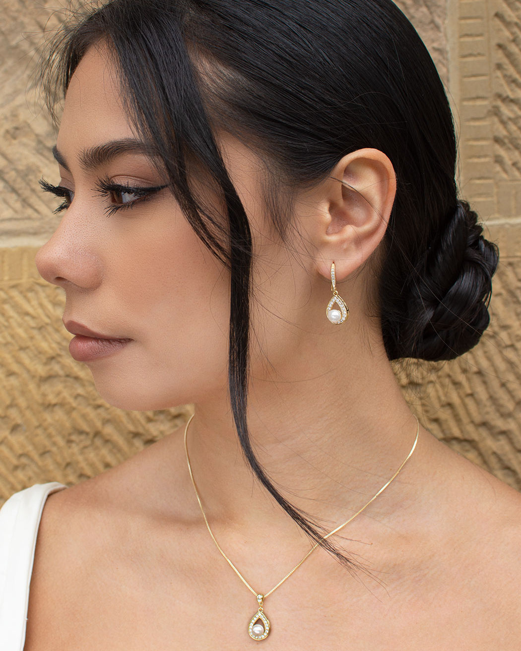 Lucy Gold necklace and earring set — alternate view 2