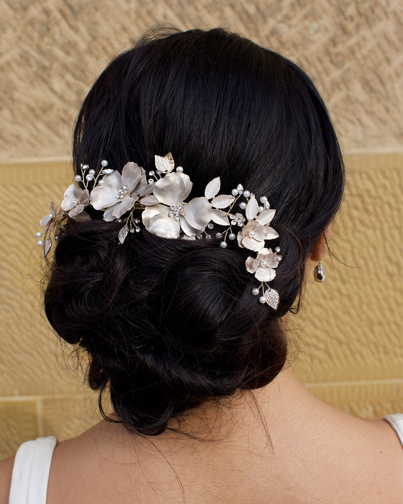 Eve Flowers gold bridal comb — alternate view 3