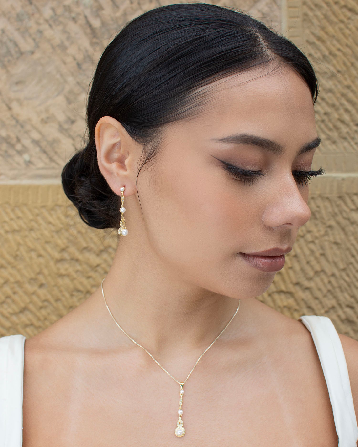 Lorelai Gold necklace and earring set by Windsor Bridal Jewellery